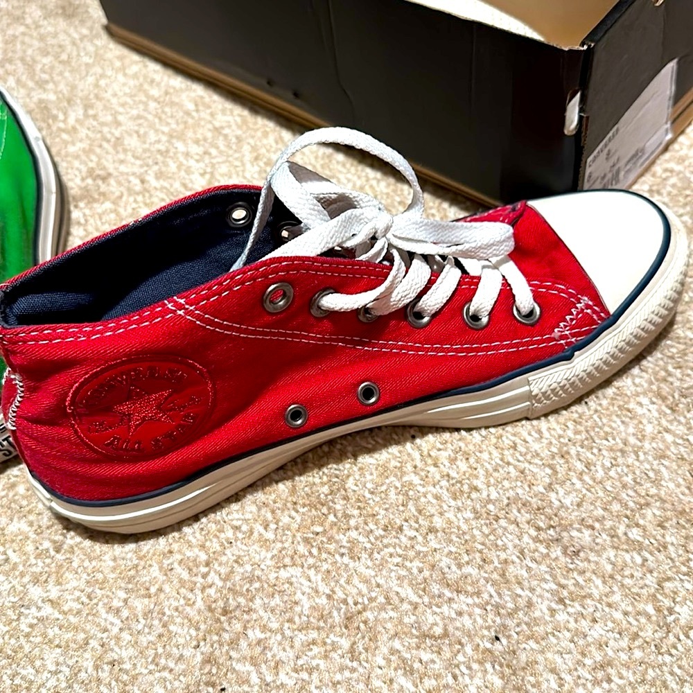 chili pepper mid size 6M/8W,Black high size 5
